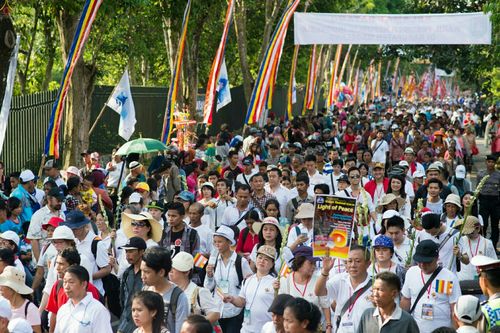 ภาพ No.24239:วิสาขบูชา ณ บรมพุทโธ ประเทศอินโดนีเซีย