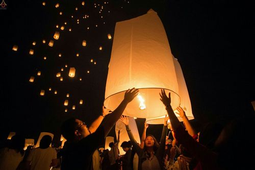 ภาพ No.24252:วิสาขบูชา ณ บรมพุทโธ ประเทศอินโดนีเซีย