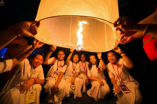 ภาพ No.24249:วิสาขบูชา ณ บรมพุทโธ ประเทศอินโดนีเซีย