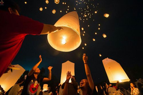 ภาพ No.24255:วิสาขบูชา ณ บรมพุทโธ ประเทศอินโดนีเซีย