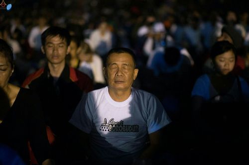 ภาพ No.24270:วิสาขบูชา ณ บรมพุทโธ ประเทศอินโดนีเซีย