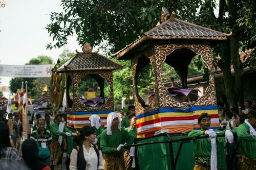 ภาพ No.24283:วิสาขบูชา ณ บรมพุทโธ ประเทศอินโดนีเซีย