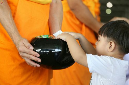 ภาพ No.23721:ประมวลภาพวันวิสาขบูชา 2559 ณ วัดพระธรรมกาย จ.ปทุมธานี