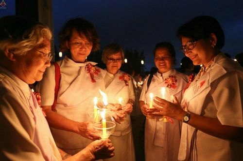 ภาพ No.23733:ประมวลภาพวันวิสาขบูชา 2559 ณ วัดพระธรรมกาย จ.ปทุมธานี