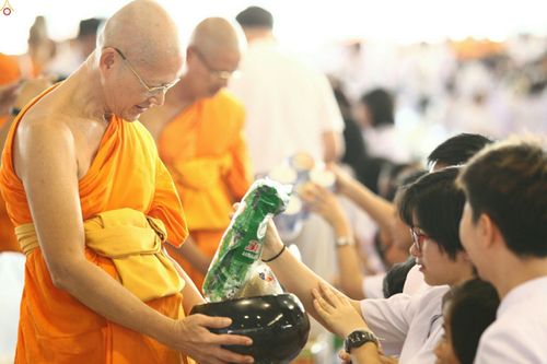ภาพ No.23786:ประมวลภาพวันวิสาขบูชา 2559 ณ วัดพระธรรมกาย จ.ปทุมธานี