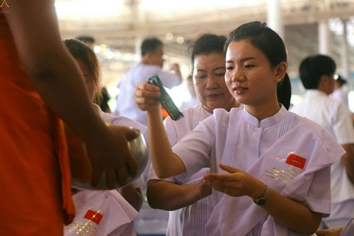 ภาพ No.23792:ประมวลภาพวันวิสาขบูชา 2559 ณ วัดพระธรรมกาย จ.ปทุมธานี