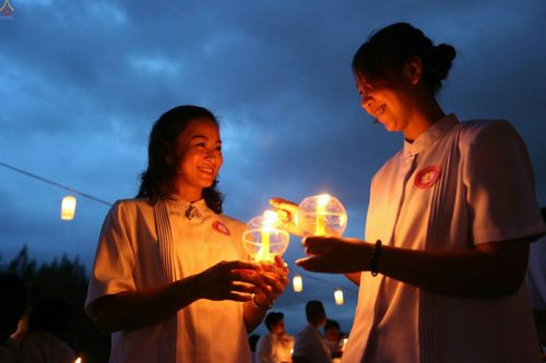 ภาพ No.23800:ประมวลภาพวันวิสาขบูชา 2559 ณ วัดพระธรรมกาย จ.ปทุมธานี