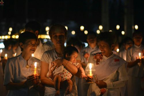 ภาพ No.23837:ประมวลภาพวันวิสาขบูชา 2559 ณ วัดพระธรรมกาย จ.ปทุมธานี