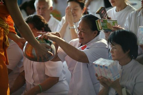 ภาพ No.23900:ประมวลภาพวันวิสาขบูชา 2559 ณ วัดพระธรรมกาย จ.ปทุมธานี