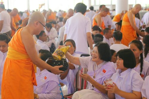 ภาพ No.23905:ประมวลภาพวันวิสาขบูชา 2559 ณ วัดพระธรรมกาย จ.ปทุมธานี