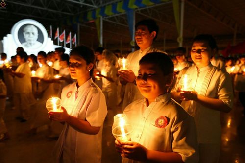 ภาพ No.23910:ประมวลภาพวันวิสาขบูชา 2559 ณ วัดพระธรรมกาย จ.ปทุมธานี