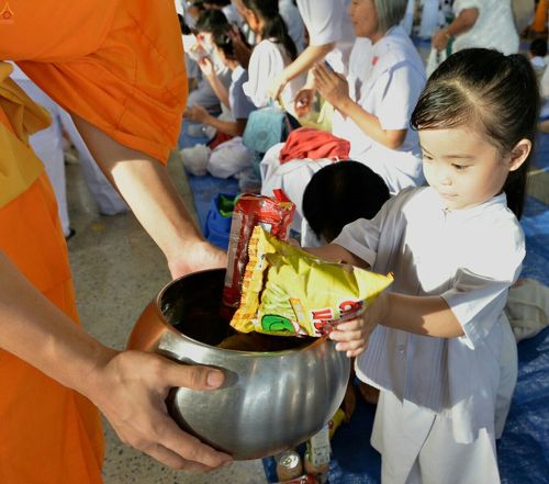 ภาพ No.23922:ประมวลภาพวันวิสาขบูชา 2559 ณ วัดพระธรรมกาย จ.ปทุมธานี