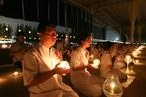 ภาพ No.23932:ประมวลภาพวันวิสาขบูชา 2559 ณ วัดพระธรรมกาย จ.ปทุมธานี
