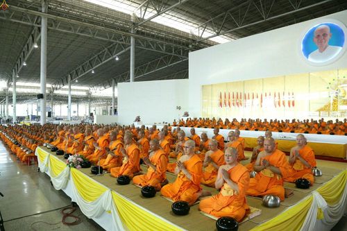 ภาพ No.23933:ประมวลภาพวันวิสาขบูชา 2559 ณ วัดพระธรรมกาย จ.ปทุมธานี