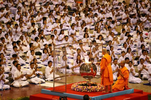 ภาพ No.23951:ประมวลภาพวันวิสาขบูชา 2559 ณ วัดพระธรรมกาย จ.ปทุมธานี