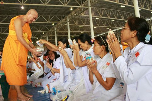 ภาพ No.23958:ประมวลภาพวันวิสาขบูชา 2559 ณ วัดพระธรรมกาย จ.ปทุมธานี