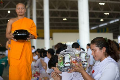 ภาพ No.23964:ประมวลภาพวันวิสาขบูชา 2559 ณ วัดพระธรรมกาย จ.ปทุมธานี