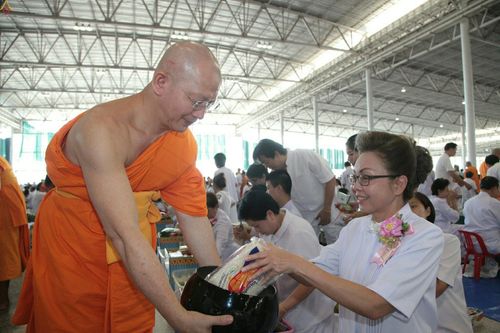 ภาพ No.23989:ประมวลภาพวันวิสาขบูชา 2559 ณ วัดพระธรรมกาย จ.ปทุมธานี