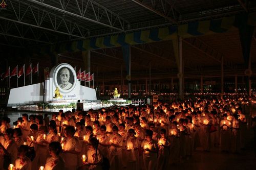 ภาพ No.24025:ประมวลภาพวันวิสาขบูชา 2559 ณ วัดพระธรรมกาย จ.ปทุมธานี