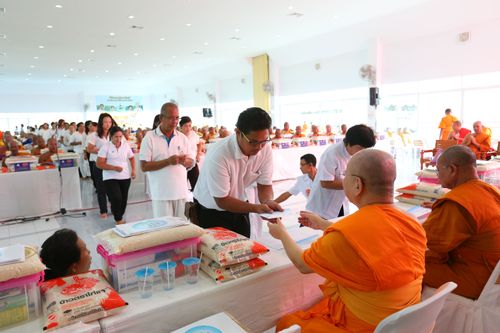 ภาพ No.29650:พิธีถวายสังฆทานแด่คณะสงฆ์ 323 วัด ใน 4 จังหวัดภาคใต้ ครั้งที่ 121