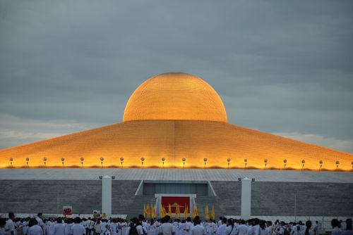 ภาพ No.37903:พิธีเวียนประทักษิณและวันทามหาธรรมกายเจดีย์