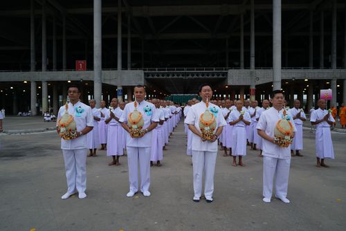 ภาพ No.37950:พิธีเวียนประทักษิณและวันทามหาธรรมกายเจดีย์