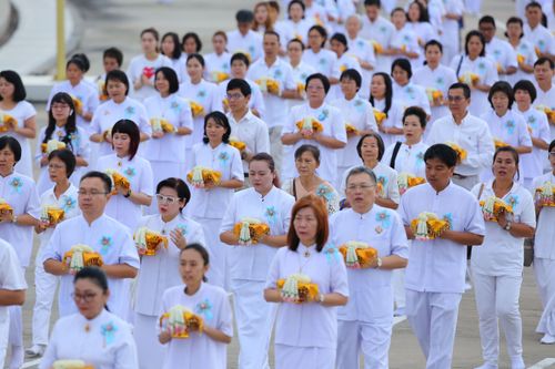 ภาพ No.37922:พิธีเวียนประทักษิณและวันทามหาธรรมกายเจดีย์
