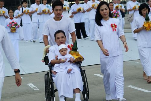 ภาพ No.37957:พิธีเวียนประทักษิณและวันทามหาธรรมกายเจดีย์