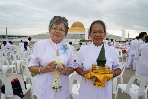 ภาพ No.37967:พิธีเวียนประทักษิณและวันทามหาธรรมกายเจดีย์