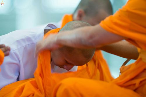 ภาพ No.24394:พิธีบรรพชาอุปสมบทหมู่ธรรมทายาท รุ่นเข้าพรรษา ปี 2559