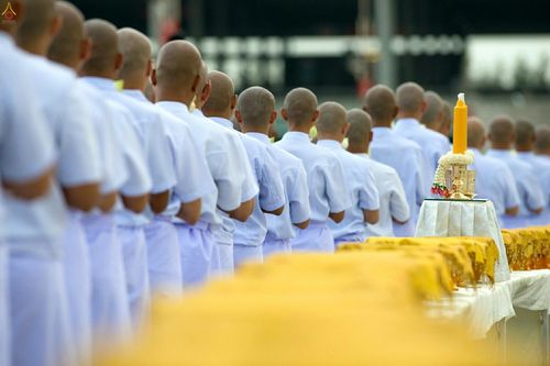 ภาพ No.24404:พิธีบรรพชาอุปสมบทหมู่ธรรมทายาท รุ่นเข้าพรรษา ปี 2559