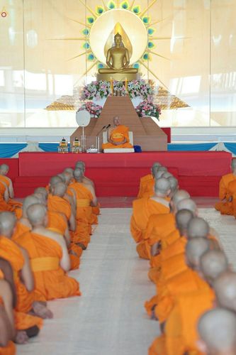 ภาพ No.24412:พิธีบรรพชาอุปสมบทหมู่ธรรมทายาท รุ่นเข้าพรรษา ปี 2559