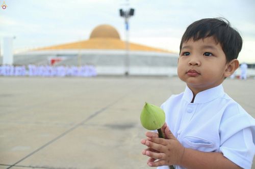 ภาพ No.24420:พิธีบรรพชาอุปสมบทหมู่ธรรมทายาท รุ่นเข้าพรรษา ปี 2559