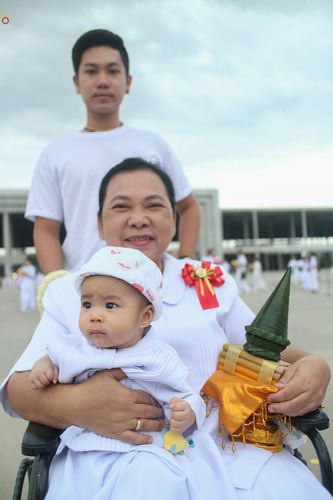 ภาพ No.24433:พิธีบรรพชาอุปสมบทหมู่ธรรมทายาท รุ่นเข้าพรรษา ปี 2559
