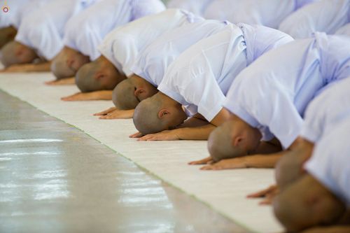 ภาพ No.24463:พิธีบรรพชาอุปสมบทหมู่ธรรมทายาท รุ่นเข้าพรรษา ปี 2559