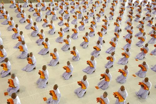 ภาพ No.24495:พิธีบรรพชาอุปสมบทหมู่ธรรมทายาท รุ่นเข้าพรรษา ปี 2559