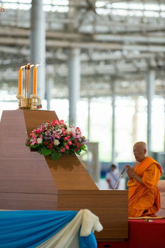 ภาพ No.24494:พิธีบรรพชาอุปสมบทหมู่ธรรมทายาท รุ่นเข้าพรรษา ปี 2559