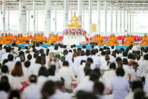 ภาพ No.24523:วันอาสาฬหบูชา ประจำปี 2559 ณ วัดพระธรรมกาย