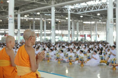 ภาพ No.24528:วันอาสาฬหบูชา ประจำปี 2559 ณ วัดพระธรรมกาย