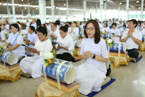 ภาพ No.24577:วันอาสาฬหบูชา ประจำปี 2559 ณ วัดพระธรรมกาย