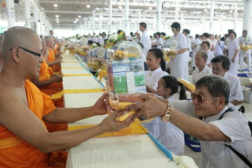 ภาพ No.24613:วันอาสาฬหบูชา ประจำปี 2559 ณ วัดพระธรรมกาย
