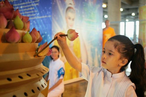 ภาพ No.24634:วันอาสาฬหบูชา ประจำปี 2559 ณ วัดพระธรรมกาย