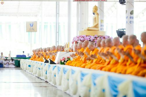 ภาพ No.24670:วันอาสาฬหบูชา ประจำปี 2559 ณ วัดพระธรรมกาย