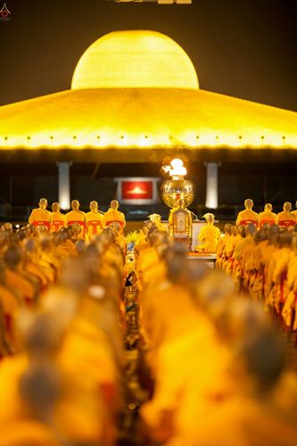 ภาพ No.24694:วันอาสาฬหบูชา ประจำปี 2559 ณ วัดพระธรรมกาย