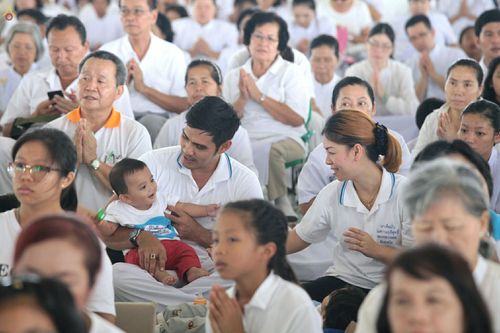 ภาพ No.24716:วันอาสาฬหบูชา ประจำปี 2559 ณ วัดพระธรรมกาย