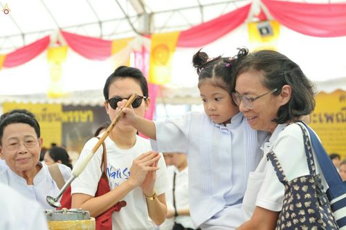 ภาพ No.24732:วันอาสาฬหบูชา ประจำปี 2559 ณ วัดพระธรรมกาย