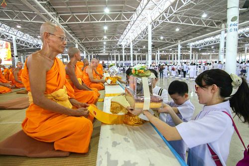 ภาพ No.24735:วันอาสาฬหบูชา ประจำปี 2559 ณ วัดพระธรรมกาย
