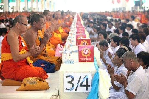 ภาพ No.24884:ประมวลภาพงานบุญวันสมาธิโลก ประจำปี 2559 ณ วัดพระธรรมกาย