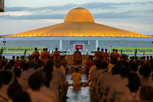 ภาพ No.24889:ประมวลภาพงานบุญวันสมาธิโลก ประจำปี 2559 ณ วัดพระธรรมกาย