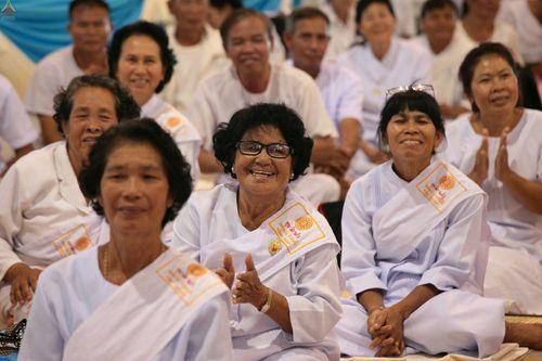 ภาพ No.24940:ประมวลภาพงานบุญวันสมาธิโลก ประจำปี 2559 ณ วัดพระธรรมกาย